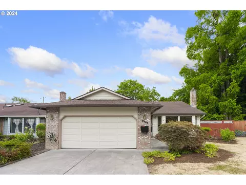 7568 SE Taggart Ct, Portland, OR 97206