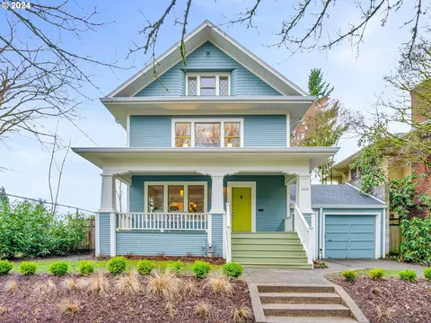 1212 NE Brazee St, Portland, OR 97212