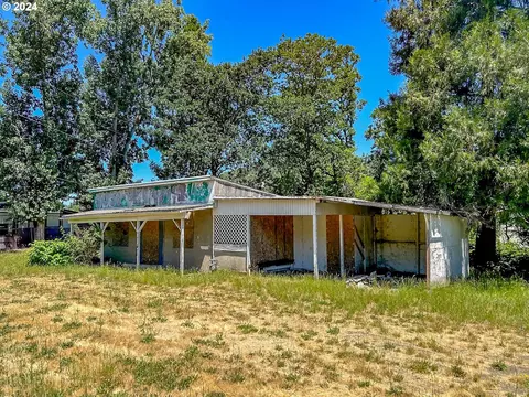 5101 NE Stephens St, Winchester, OR 97495