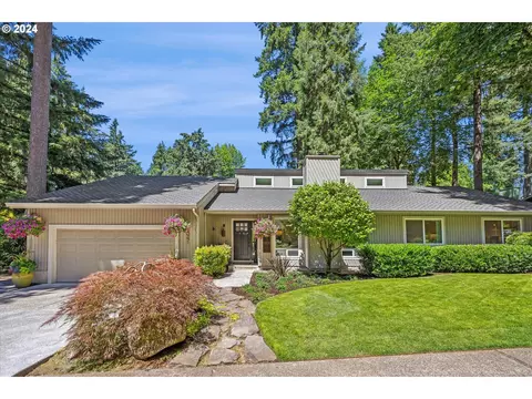 4991 Centerwood St, Lake Oswego, OR 97035