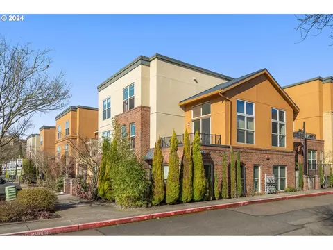 6211 NE Carillion Dr #207, Hillsboro, OR 97124