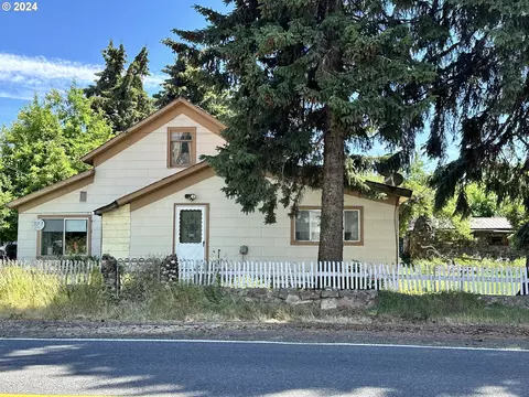 575 Seventh St, Fossil, OR 97830