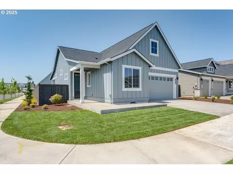 1819 S Maple St, Canby, OR 97013