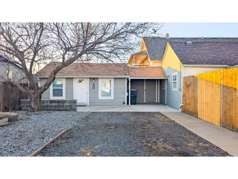 2924 NE Riverside Ave, Pendleton, OR 97801 photo 1