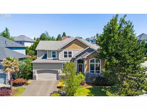 3016 NW Gravenstein St, Camas, WA 98607