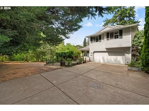 17168 SW Spratlin Ln, Sherwood, OR 97140