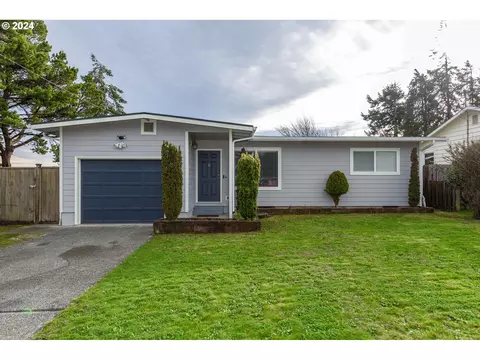 2321 Commercial St, North Bend, OR 97459