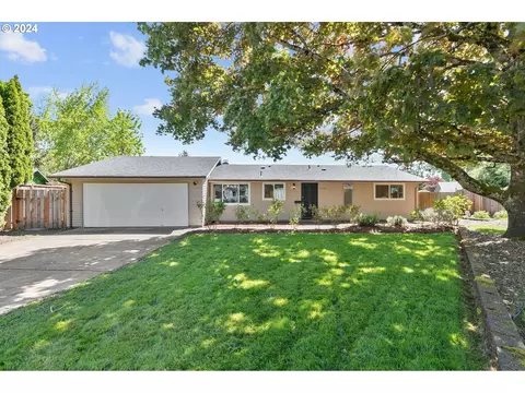 13530 SW Evergreen St, Beaverton, OR 97005
