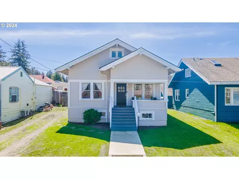 645 E 2nd St, Coquille, OR 97423