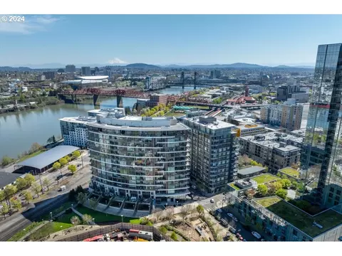 949 NW Overton St #1511, Portland, OR 97209