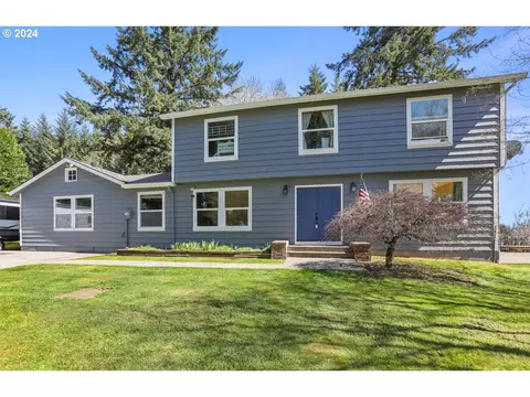60496 Robinette Rd, Saint Helens, OR 97051