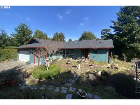 4879 Cloudcroft Ln, Florence, OR 97439