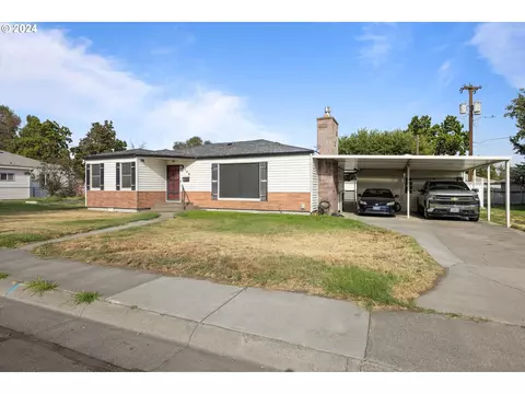 140 NE 7th St, Hermiston, OR 97838