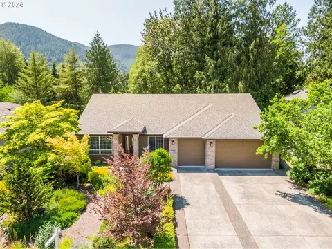 24867 E Mckenzie Valley Ct, Welches, OR 97067