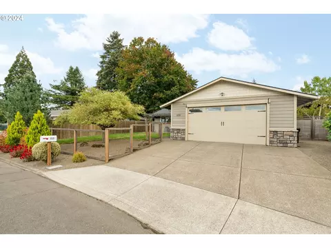 630 N Dahlia Pl, Canby, OR 97013