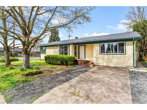 687 Irving Rd, Eugene, OR 97404