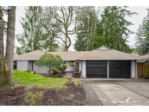 8855 SW Bridletrail Ave, Beaverton, OR 97008