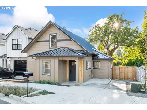2480 Debok Rd, West Linn, OR 97068