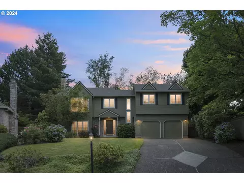 672 NW 94th Ter, Portland, OR 97229