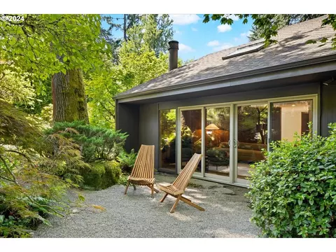 10945 S Aventine Ave, Portland, OR 97219