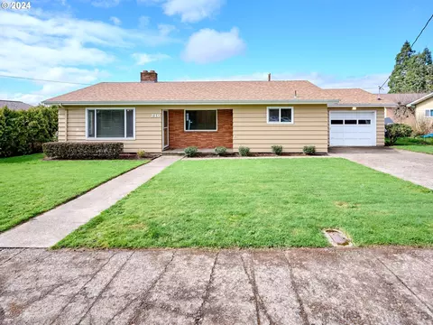 210 Cherry St, Mount Angel, OR 97362