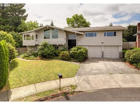 14428 NE Rose Pkwy, Portland, OR 97230