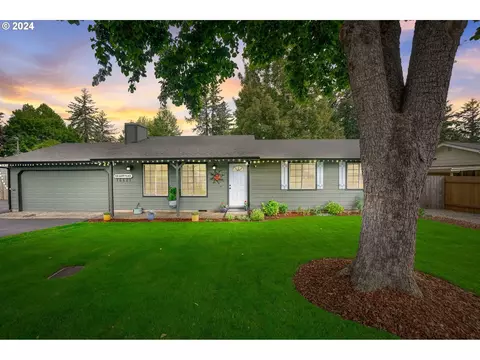 16621 NE Hassalo St, Portland, OR 97230