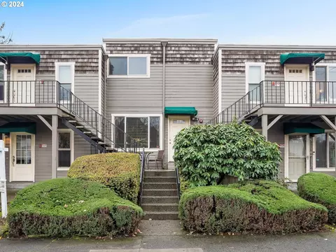 2478 NW Savier St #3, Portland, OR 97210