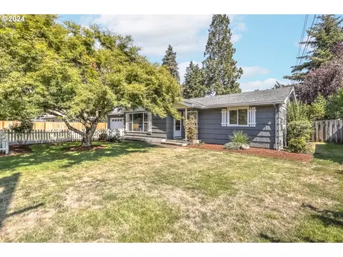 532 SE 11th Pl, Hillsboro, OR 97123