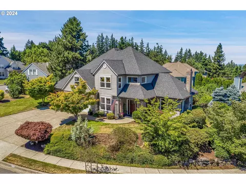 2115 Peregrine Ct, West Linn, OR 97068