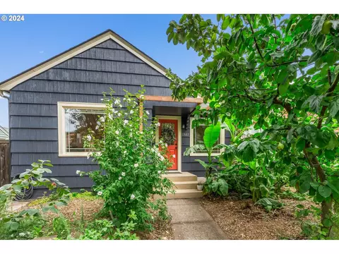 1343 W Broadway, Eugene, OR 97402