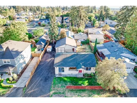 5326 SE Knapp St, Portland, OR 97206