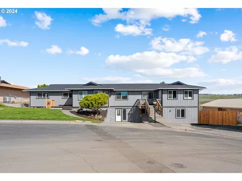 1205 SW Zeta Ct, Pendleton, OR 97801