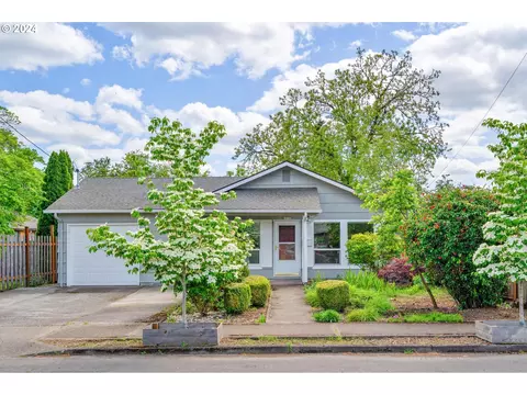 10122 SEllis St, Portland, OR 97266