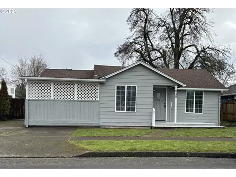 545 22nd St, Springfield, OR 97477