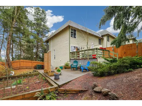 19605 NW Quail Hollow Dr, Portland, OR 97229