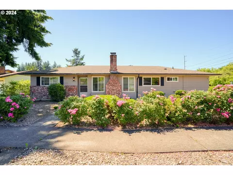 16740 NE Halsey St, Portland, OR 97230