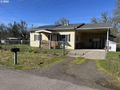 25515 SW Rainbow Ln, Hillsboro, OR 97123