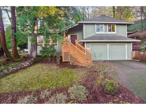6760 SW Ventura Dr, Portland, OR 97223