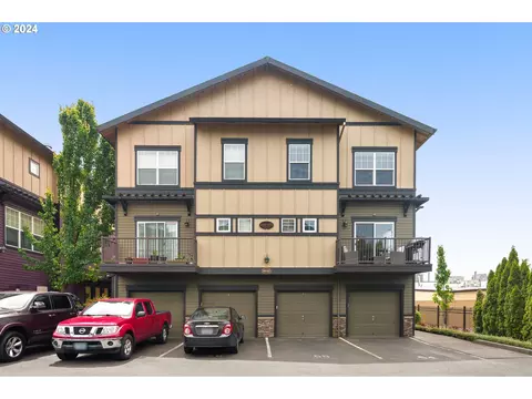 11169 SE Causey Cir, Happy Valley, OR 97086