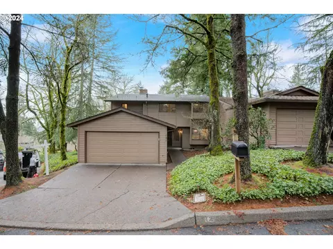 121 Touchstone Ter, Lake Oswego, OR 97035