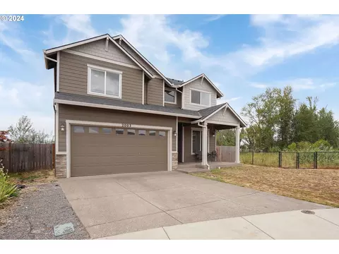 2003 NE Summit Dr, Albany, OR 97321
