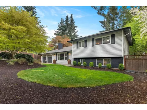 18665 SW Hart Rd, Beaverton, OR 97007