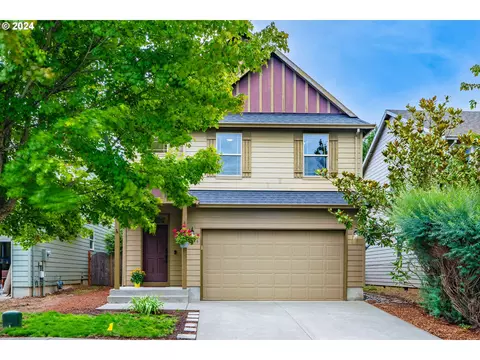 18078 Meadow Ave, Sandy, OR 97055