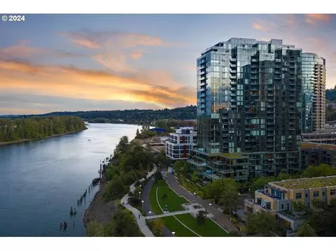 841 S Gaines St #205, Portland, OR 97239