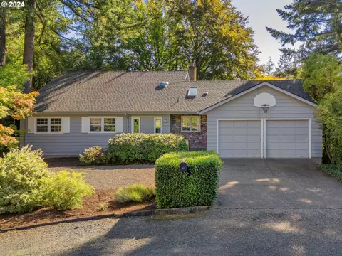 3814 SW Bridlemile Ln, Portland, OR 97221
