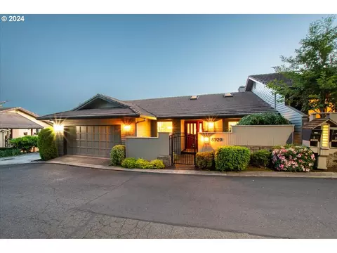 8920 NW Lakeshore Ave, Vancouver, WA 98665