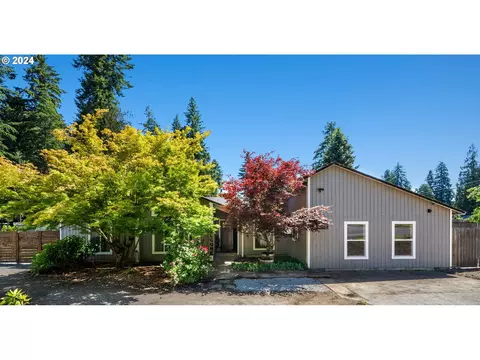 1715 NE 68th St, Vancouver, WA 98665