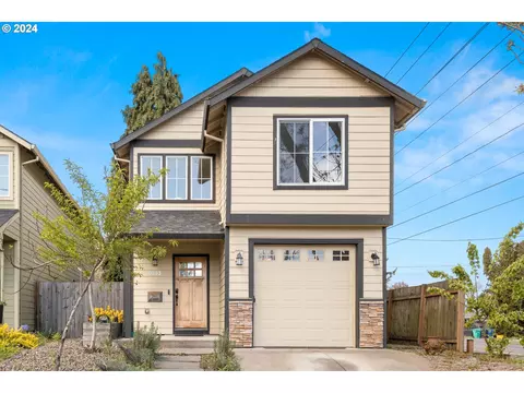 9833 N Exeter Ave, Portland, OR 97203