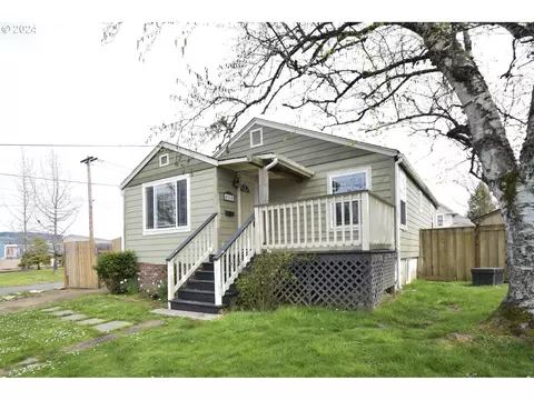 414 N Washington St, Newberg, OR 97132